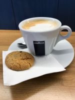 Kawa ziarnista mieszana Lavazza Crema e Aroma Blue 1000 g - obrazek 4